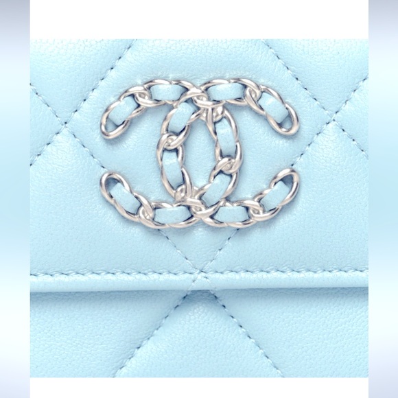 For @njmceldowney only CHANEL 19 Flap Wallet in Blue Quilted Lambskin Authentic - Picture 5 of 8